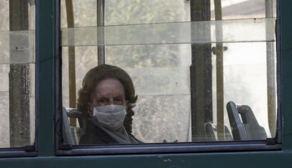 A generic square placeholder image with rounded corners in a figure.