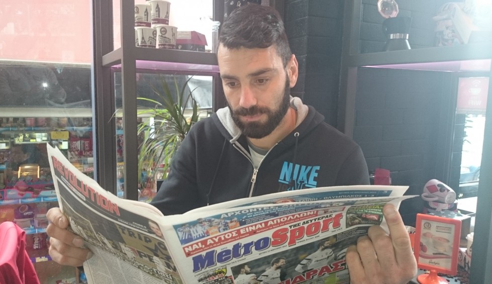 A generic square placeholder image with rounded corners in a figure.