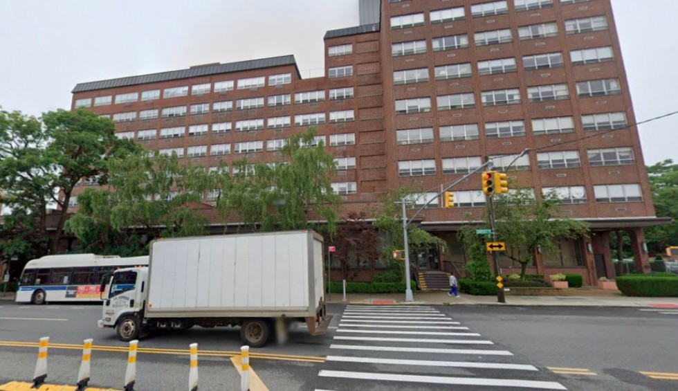 A generic square placeholder image with rounded corners in a figure.