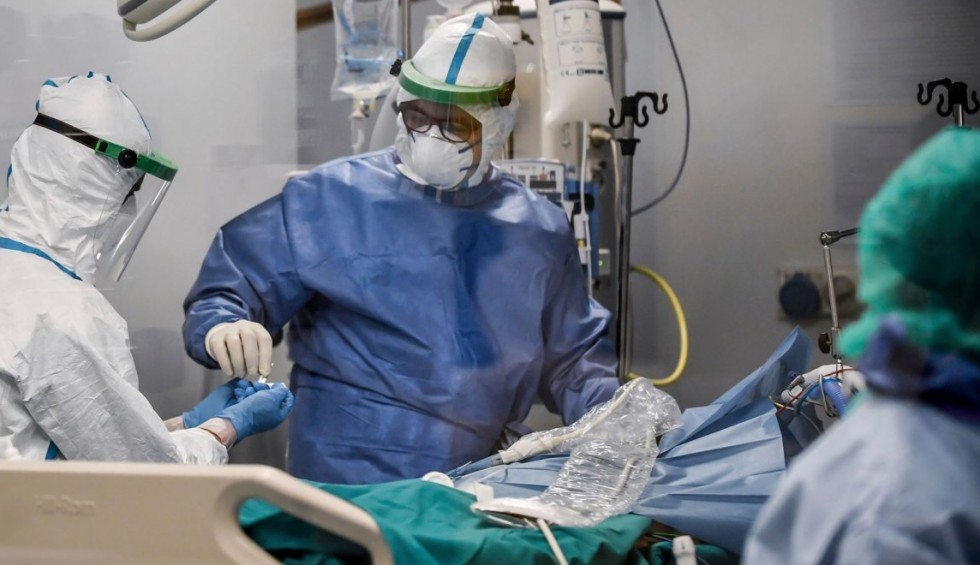 A generic square placeholder image with rounded corners in a figure.