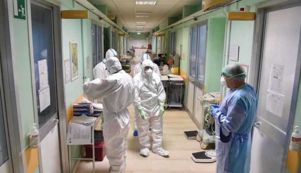 A generic square placeholder image with rounded corners in a figure.