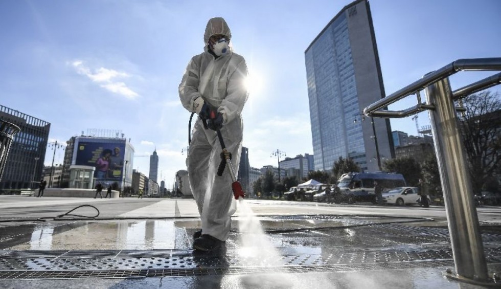 A generic square placeholder image with rounded corners in a figure.