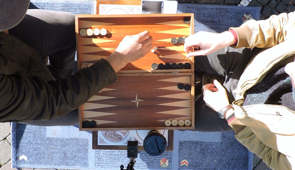 A generic square placeholder image with rounded corners in a figure.