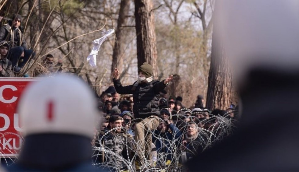 A generic square placeholder image with rounded corners in a figure.