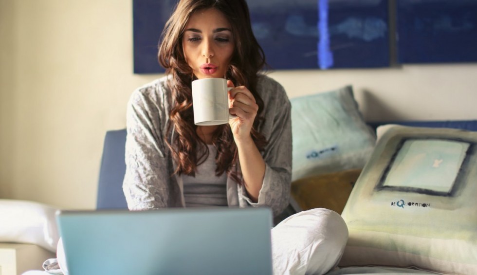 A generic square placeholder image with rounded corners in a figure.