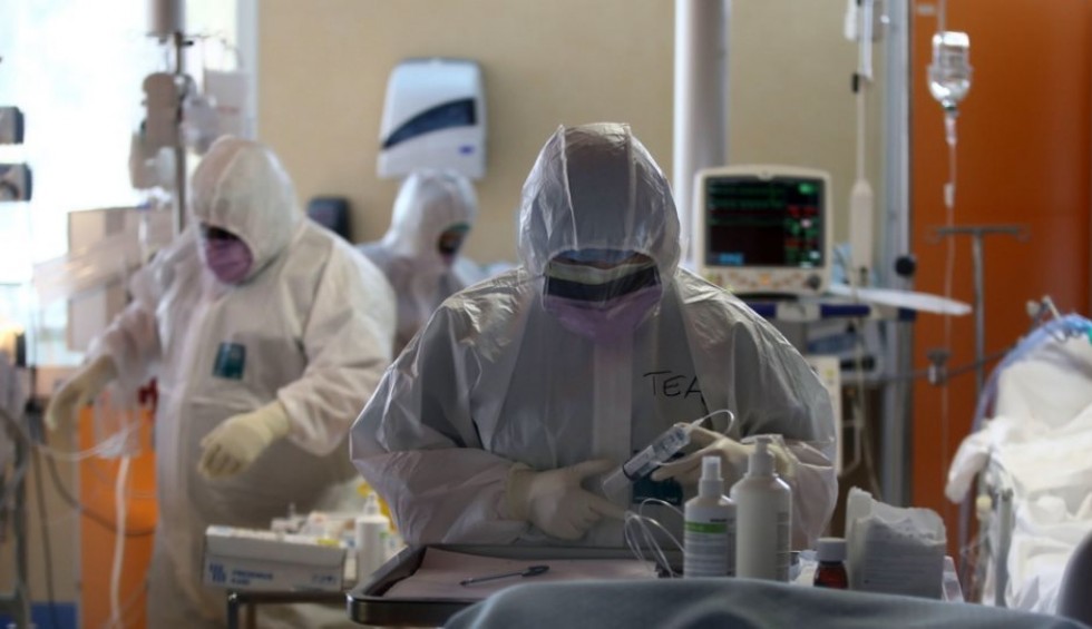 A generic square placeholder image with rounded corners in a figure.