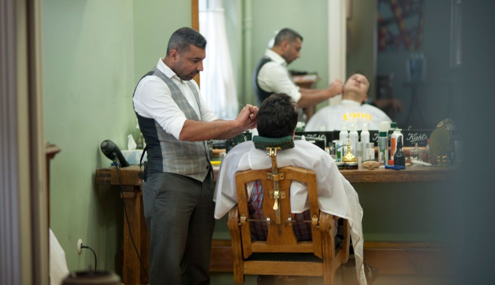 A generic square placeholder image with rounded corners in a figure.