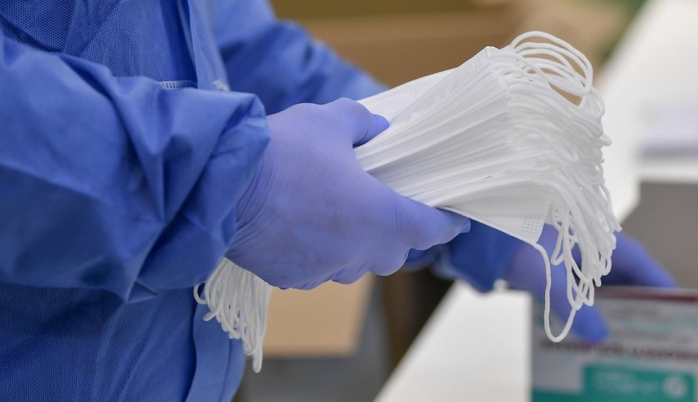 A generic square placeholder image with rounded corners in a figure.