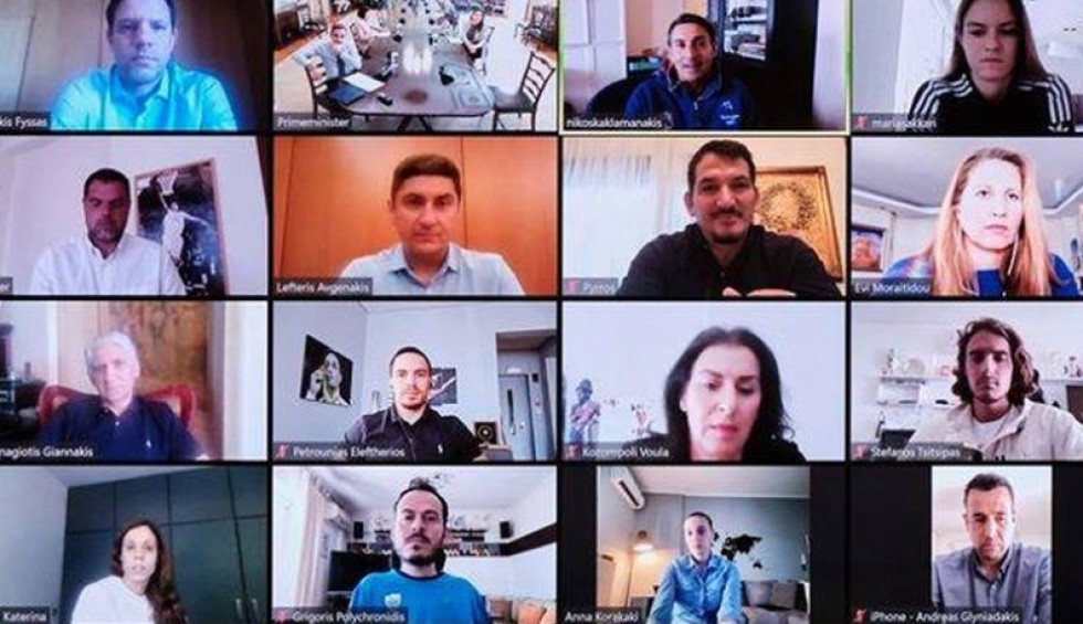 A generic square placeholder image with rounded corners in a figure.