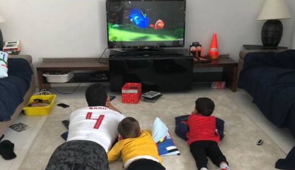 A generic square placeholder image with rounded corners in a figure.