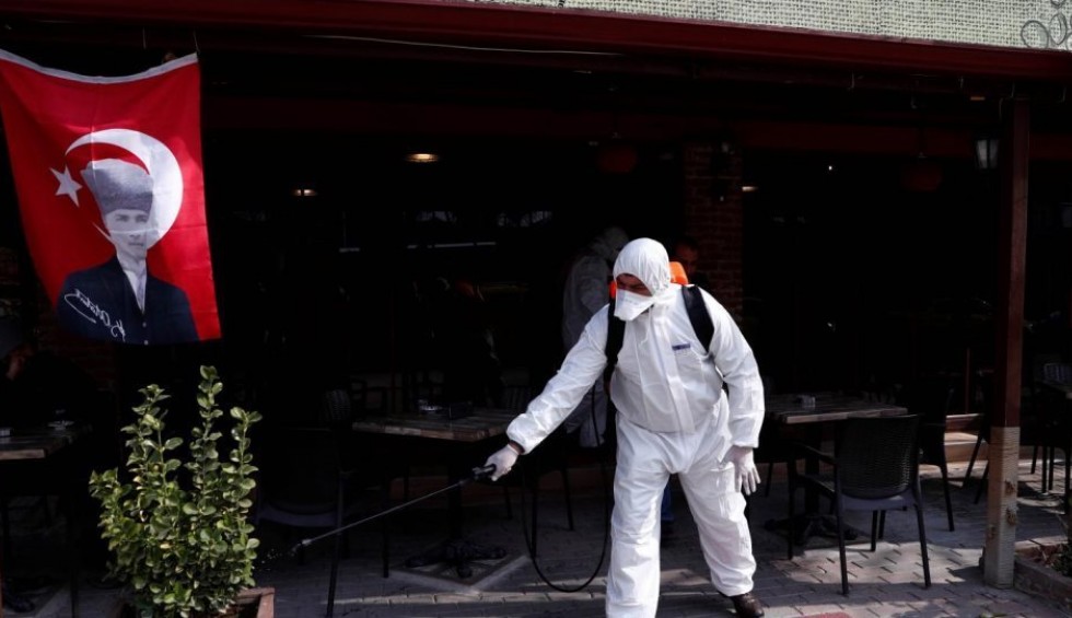 A generic square placeholder image with rounded corners in a figure.