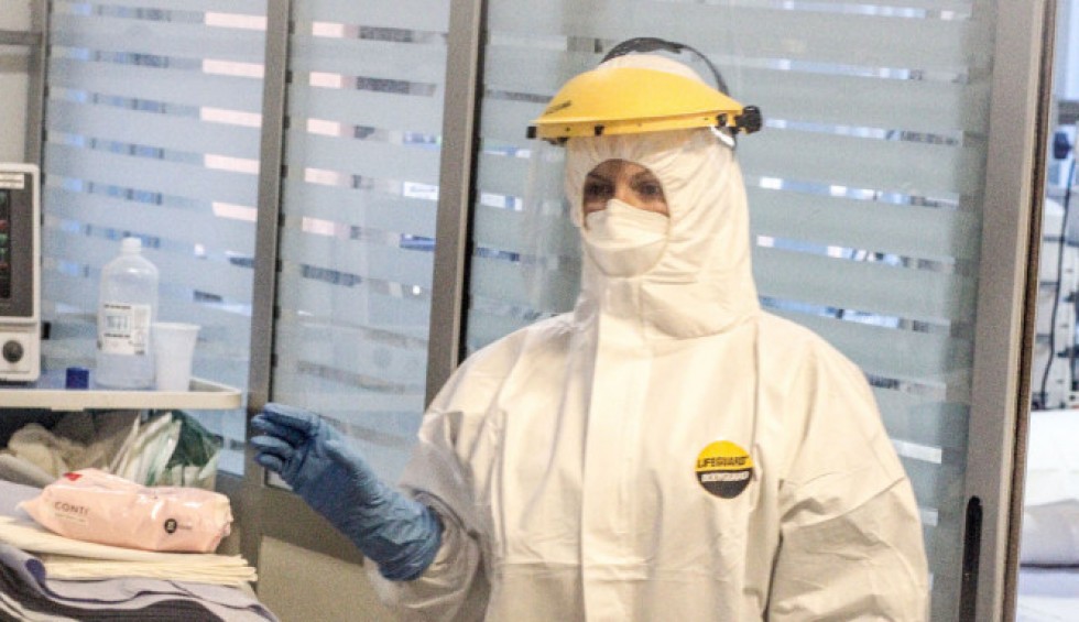 A generic square placeholder image with rounded corners in a figure.