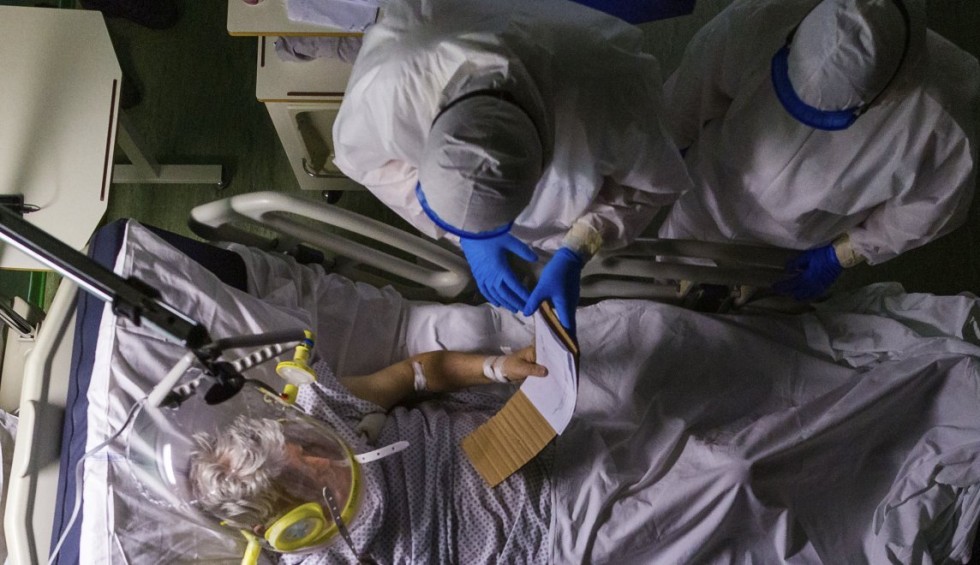 A generic square placeholder image with rounded corners in a figure.