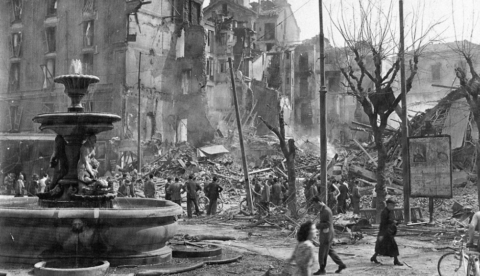 A generic square placeholder image with rounded corners in a figure.