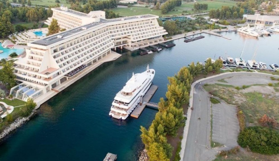 A generic square placeholder image with rounded corners in a figure.