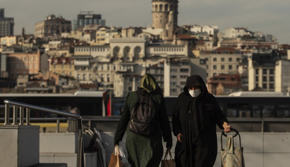 A generic square placeholder image with rounded corners in a figure.