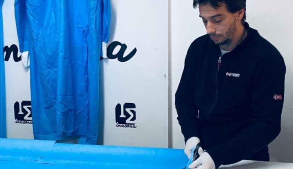 A generic square placeholder image with rounded corners in a figure.