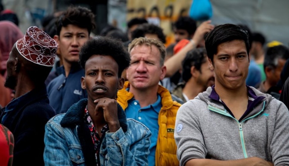 A generic square placeholder image with rounded corners in a figure.