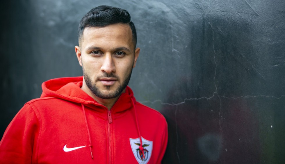 A generic square placeholder image with rounded corners in a figure.