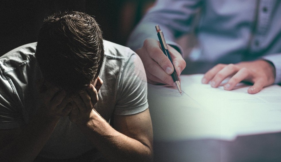 A generic square placeholder image with rounded corners in a figure.