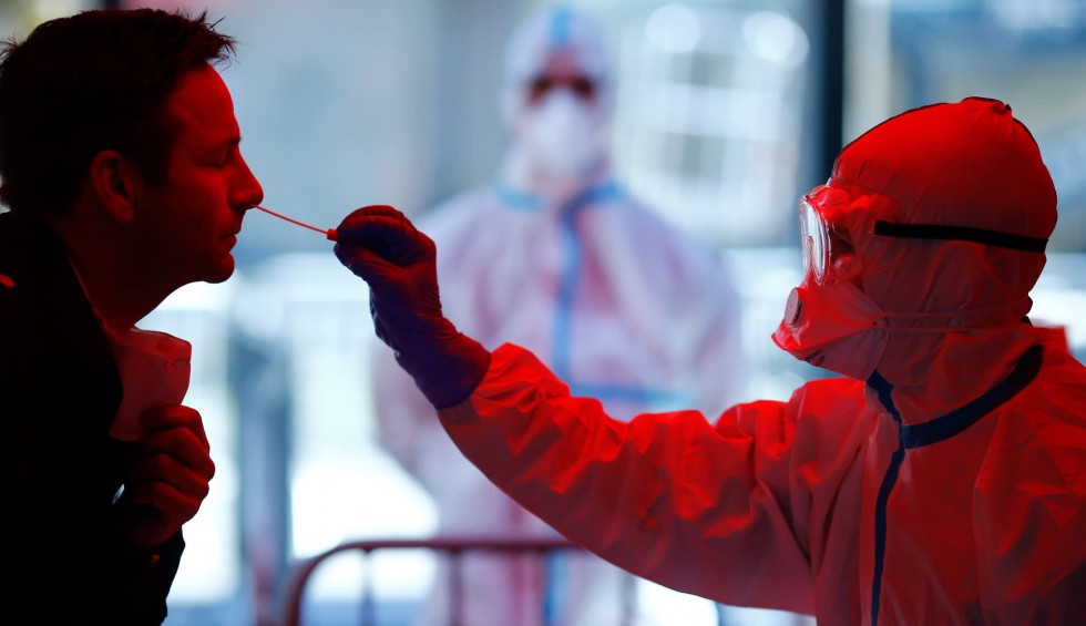 A generic square placeholder image with rounded corners in a figure.