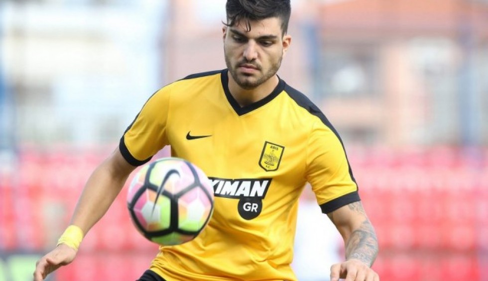 A generic square placeholder image with rounded corners in a figure.