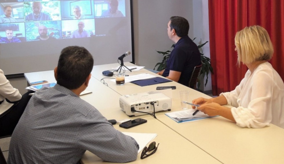 A generic square placeholder image with rounded corners in a figure.