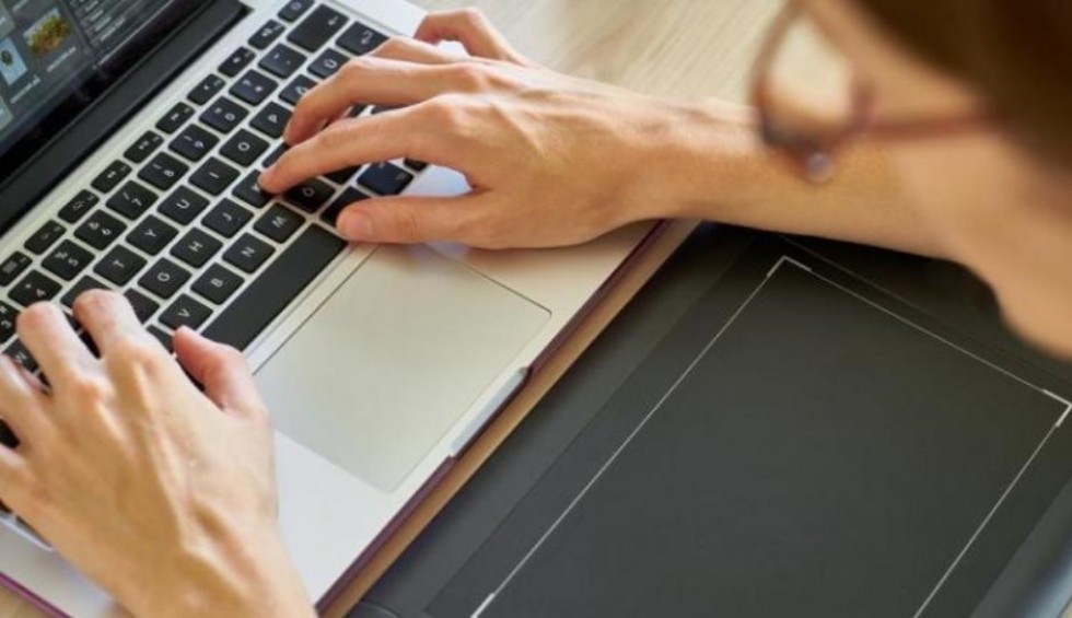 A generic square placeholder image with rounded corners in a figure.