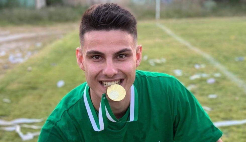 A generic square placeholder image with rounded corners in a figure.