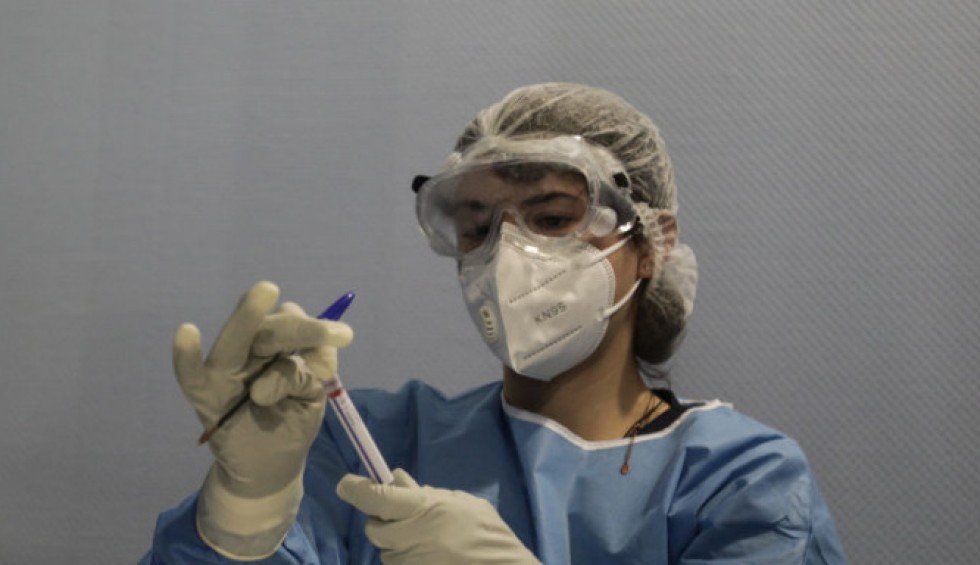 A generic square placeholder image with rounded corners in a figure.