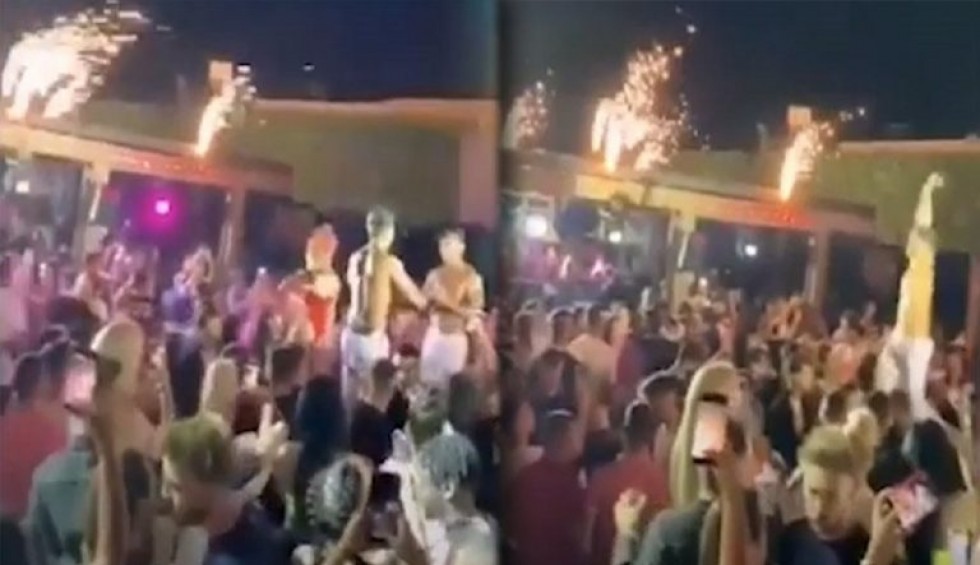 A generic square placeholder image with rounded corners in a figure.