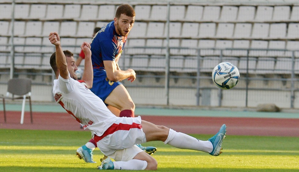 A generic square placeholder image with rounded corners in a figure.