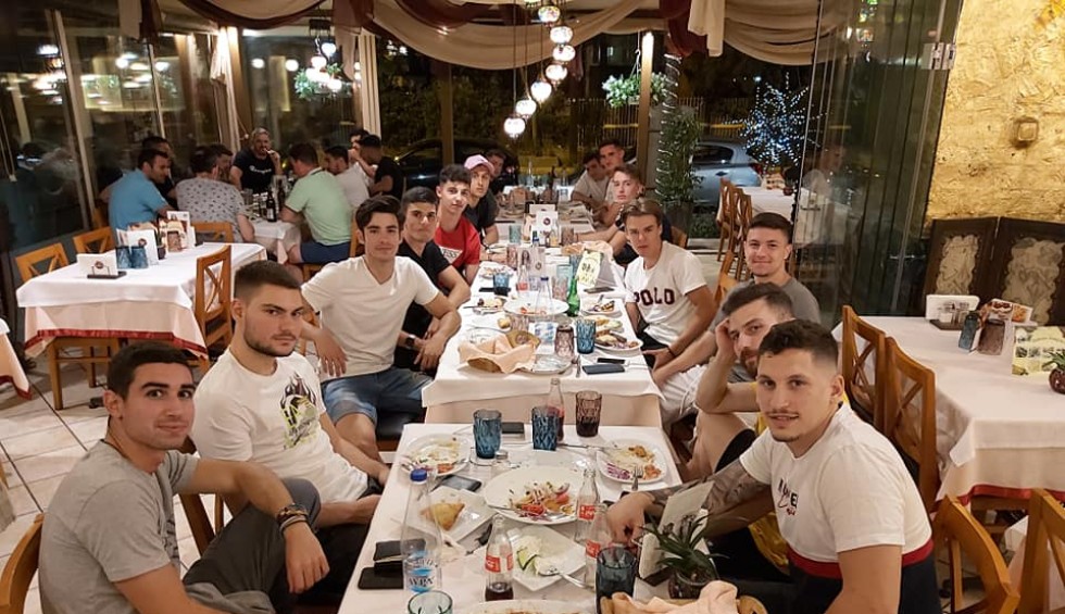 A generic square placeholder image with rounded corners in a figure.