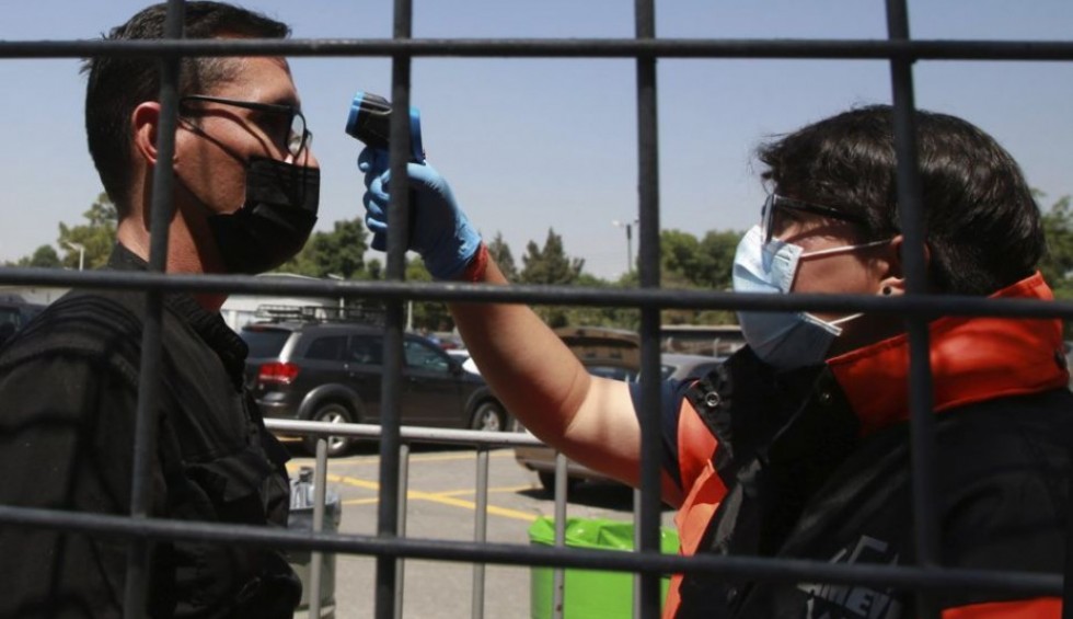 A generic square placeholder image with rounded corners in a figure.