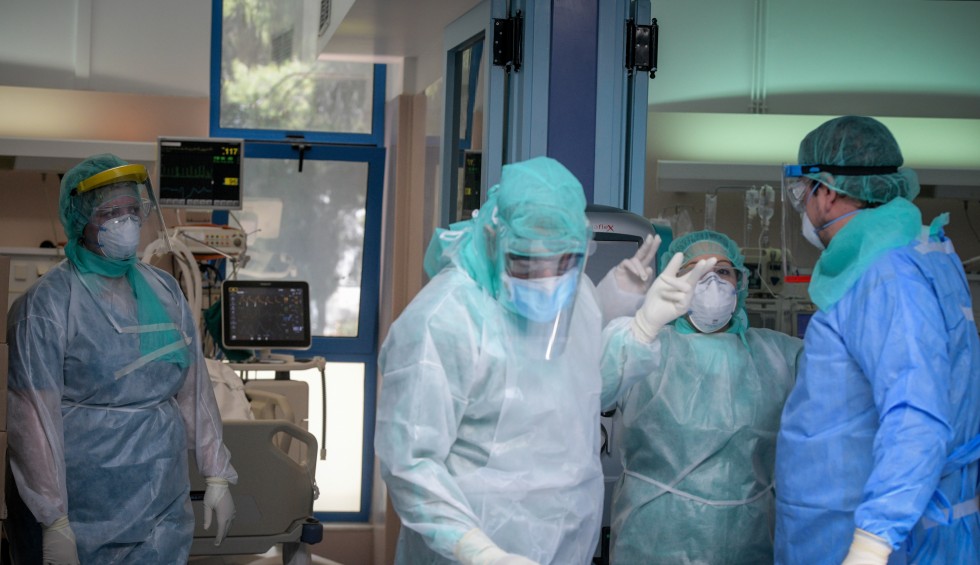 A generic square placeholder image with rounded corners in a figure.