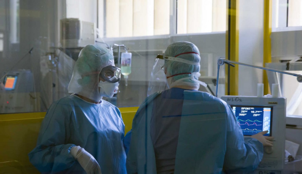 A generic square placeholder image with rounded corners in a figure.