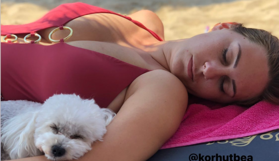 A generic square placeholder image with rounded corners in a figure.