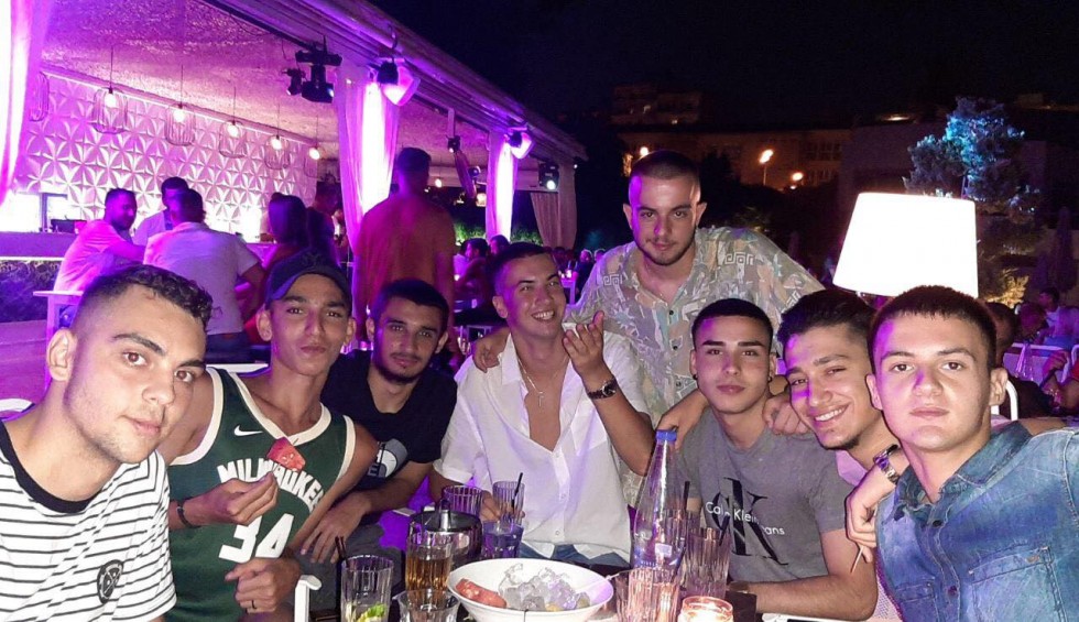 A generic square placeholder image with rounded corners in a figure.