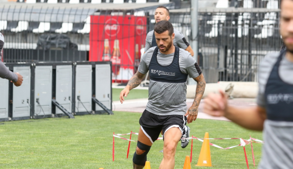 A generic square placeholder image with rounded corners in a figure.