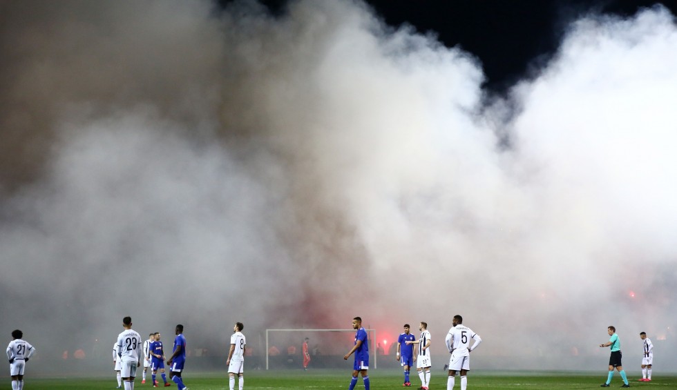 A generic square placeholder image with rounded corners in a figure.