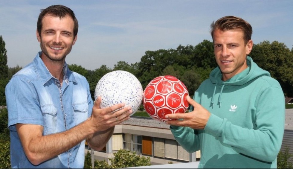 A generic square placeholder image with rounded corners in a figure.