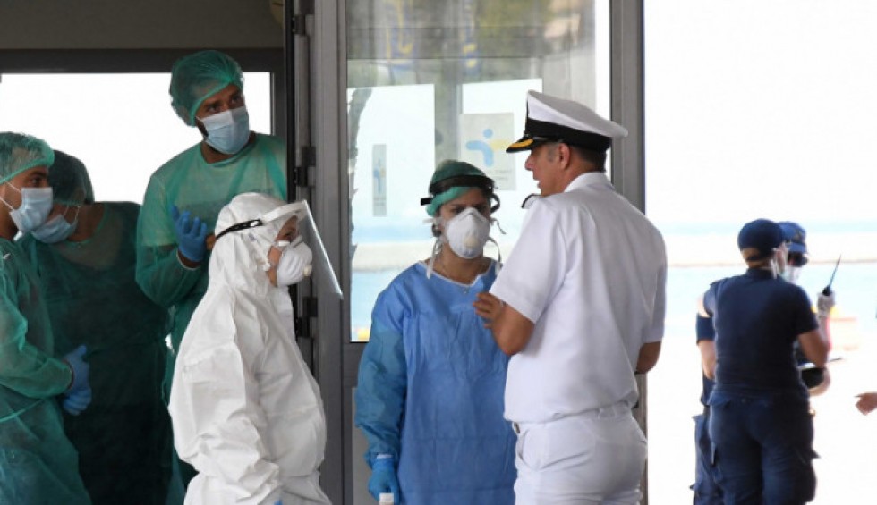 A generic square placeholder image with rounded corners in a figure.