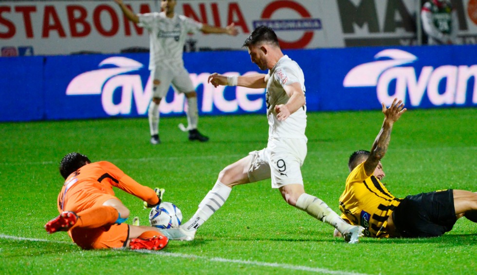 A generic square placeholder image with rounded corners in a figure.