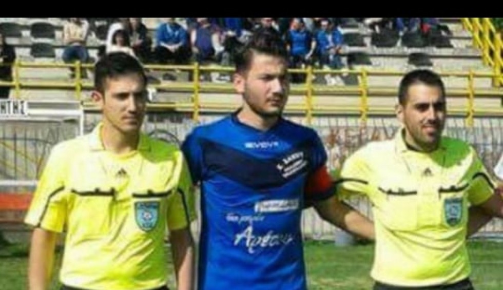 A generic square placeholder image with rounded corners in a figure.