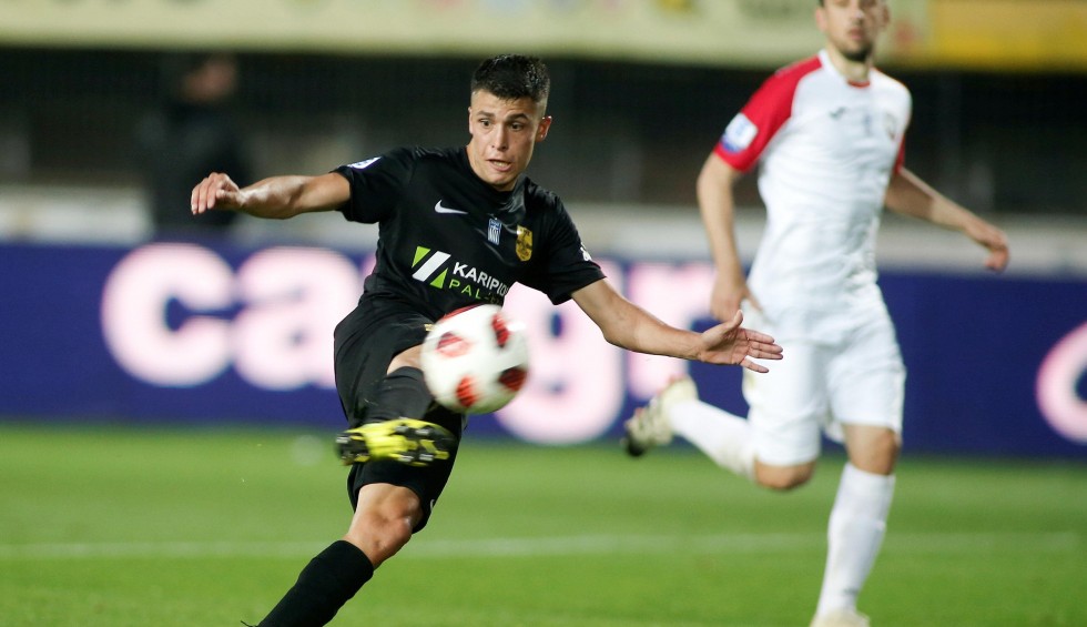 A generic square placeholder image with rounded corners in a figure.