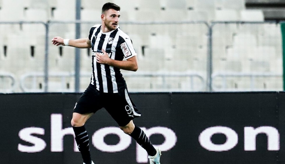 A generic square placeholder image with rounded corners in a figure.