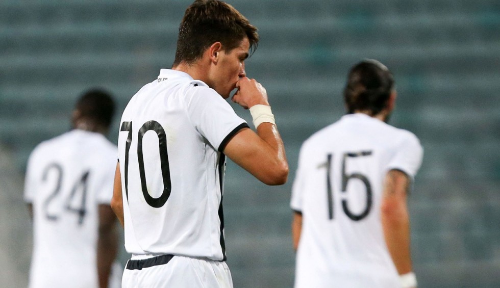 A generic square placeholder image with rounded corners in a figure.