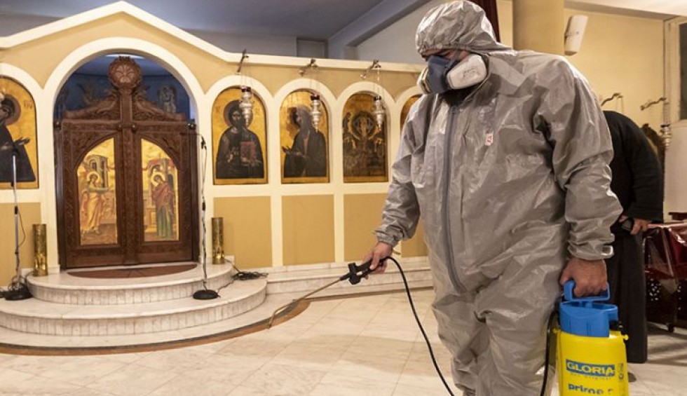 A generic square placeholder image with rounded corners in a figure.