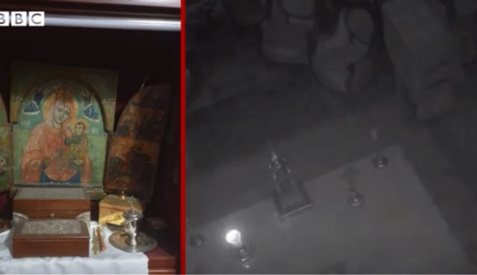 A generic square placeholder image with rounded corners in a figure.