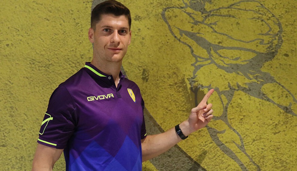 A generic square placeholder image with rounded corners in a figure.